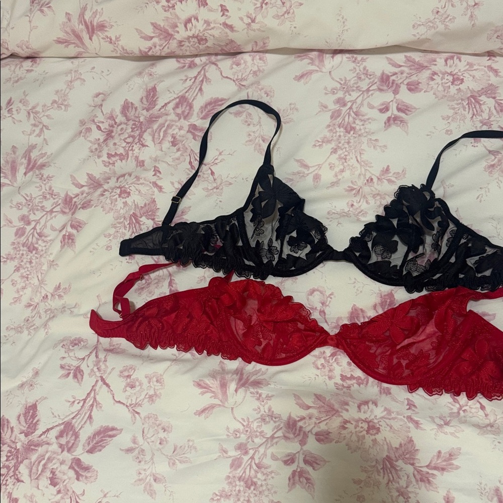 Victoria's Secret Black and Red Lace Bra Set